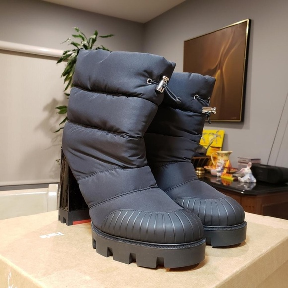 NEW Christian Louboutin Oriona Lug Quilted Bootie size 40.5 - Picture 7 of 14